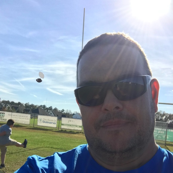 Meet your Posher, Chris - Picture 1 of 1